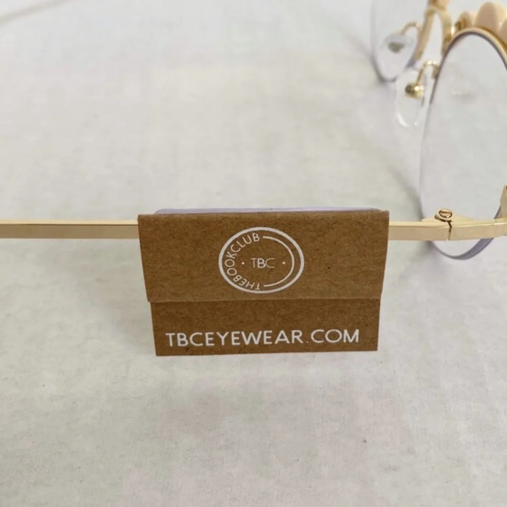 NEW The Book Club Shady Flattering's A Cover Blue Light Glasses Ivory